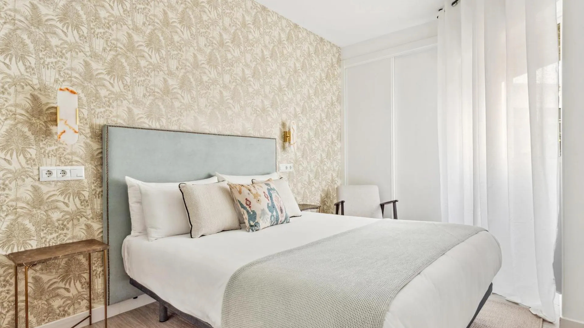 Epidemia & Quite Bedrooms By Ele Apartments Малага 0*,