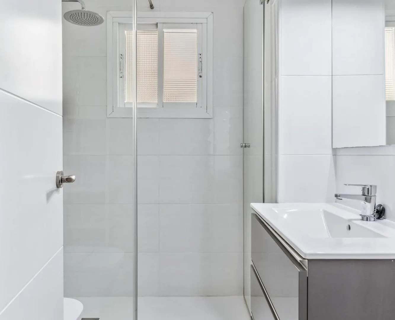 Epidemia & Quite Bedrooms By Ele Apartments Малага