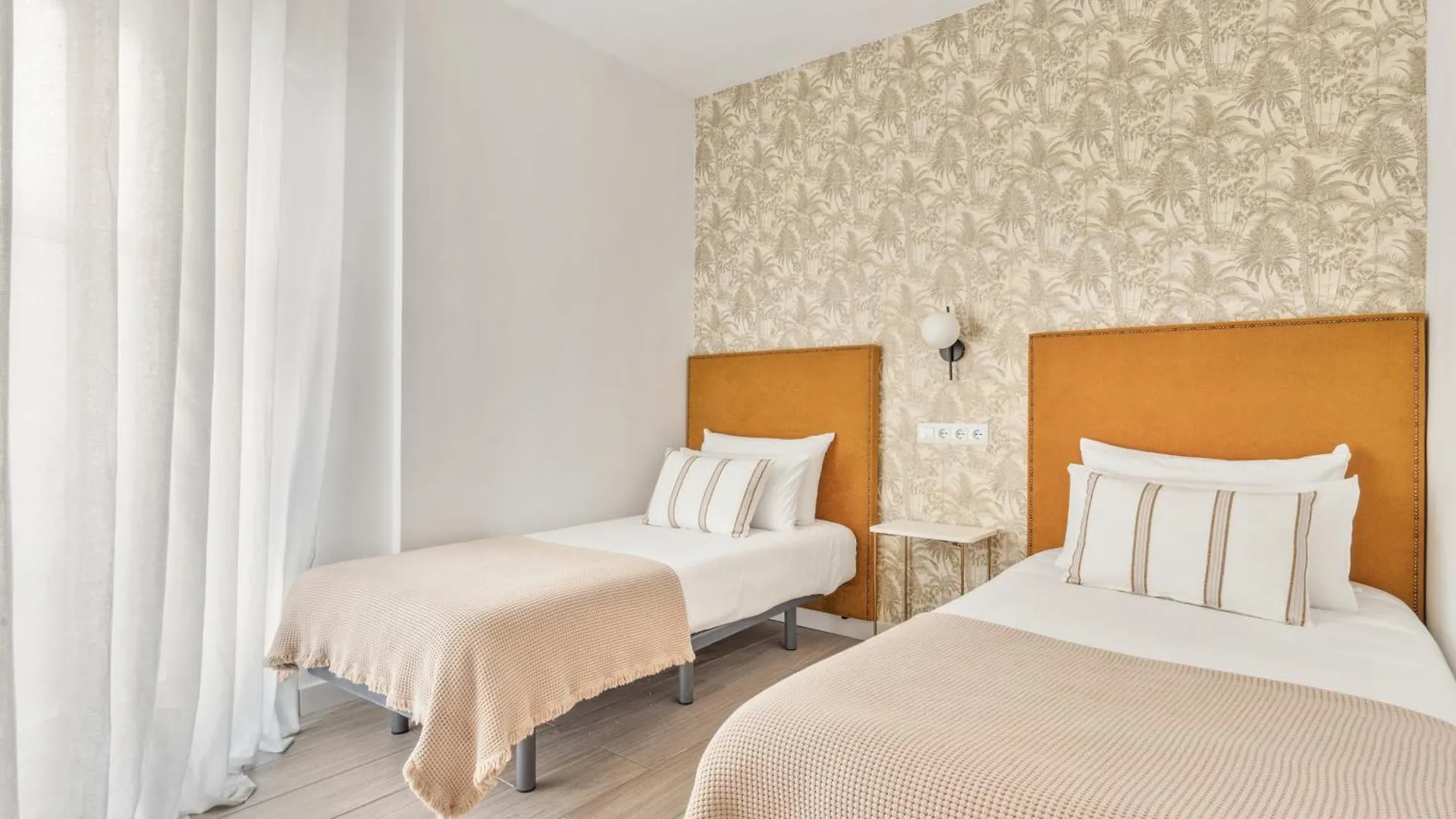 Epidemia & Quite Bedrooms By Ele Apartments Malaga 0*,  Spain