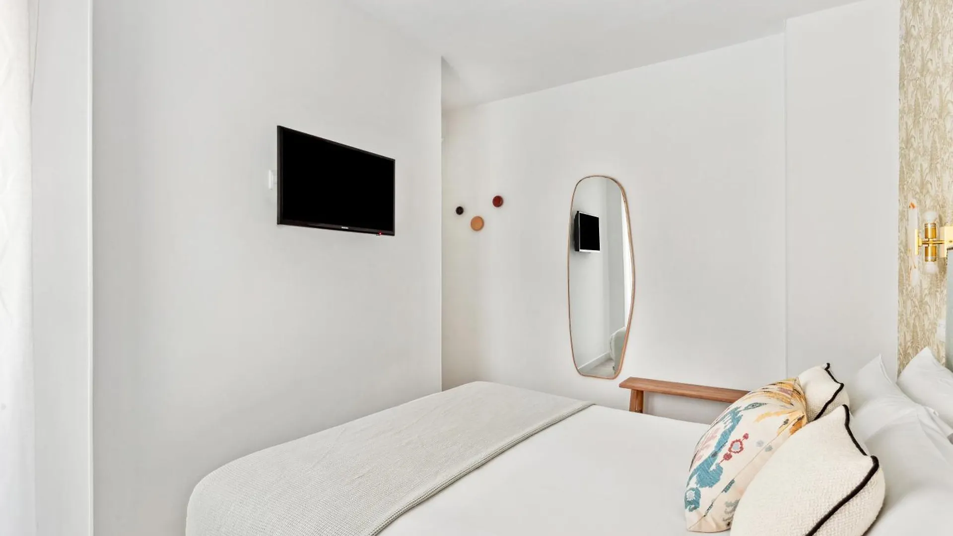 Epidemia & Quite Bedrooms By Ele Apartments Malaga